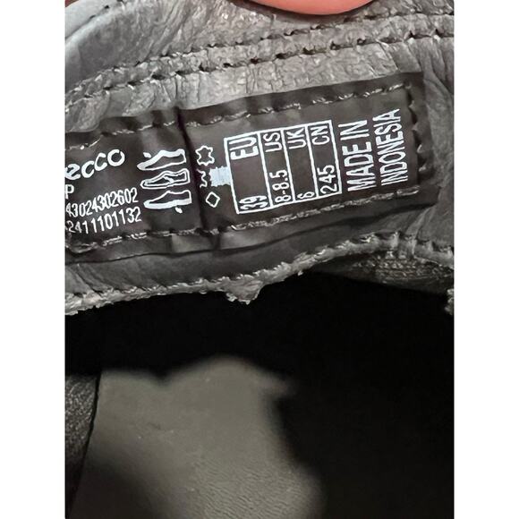 ECCO Women's Soft Nubuck Low Zip Sneaker Booties US Sz 8.5 Gray NWOB - Picture 13 of 13